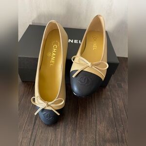 Chanel Women‘s Ballet Loafers